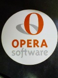 Opera�X�e�b�J�[�B